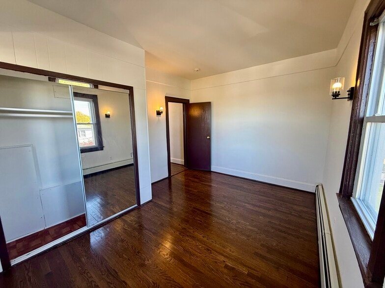 Building Photo - 86 Edgewood Ave