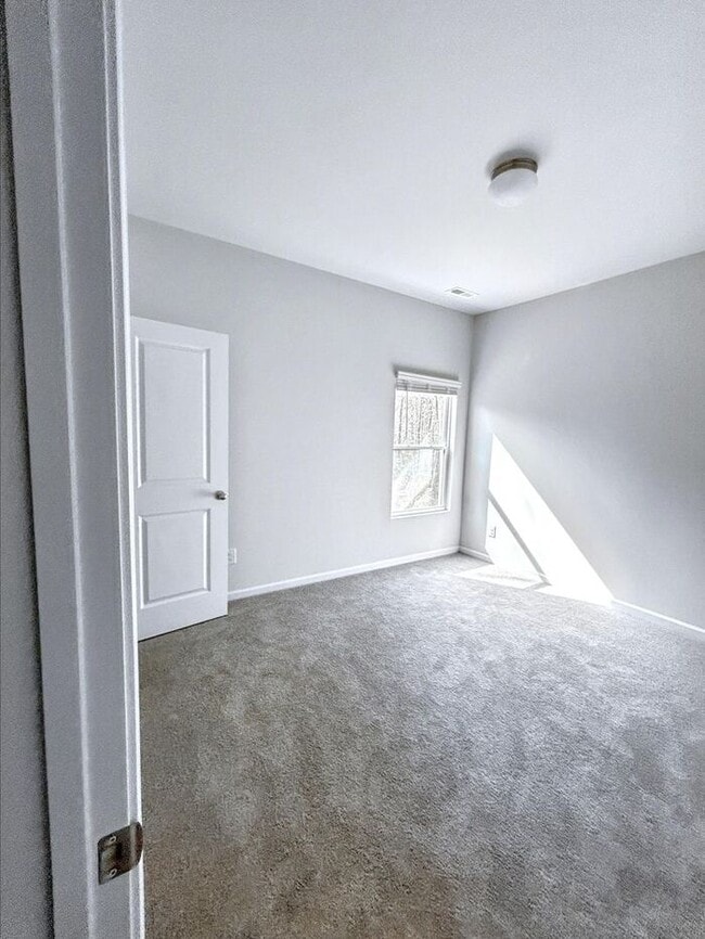 Building Photo - 1393 Karriker Ln