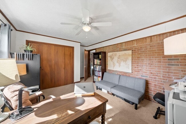 Building Photo - 3611 Bahama Dr