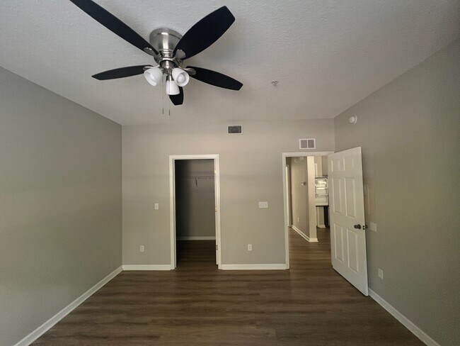 Building Photo - 2200 Marsh Hawk Ln