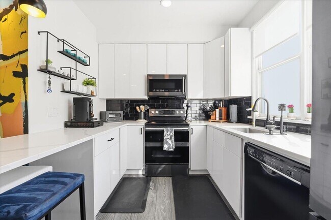 Building Photo - 109 Shearwater Ct E