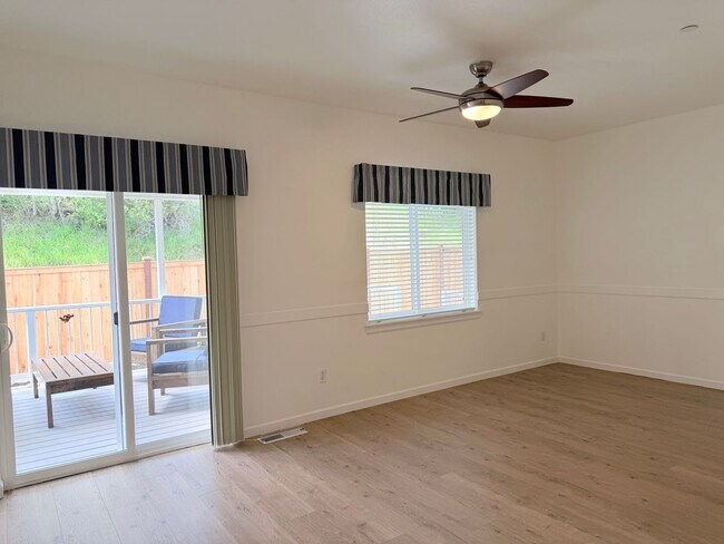 Building Photo - 3047 Ridge View Pl