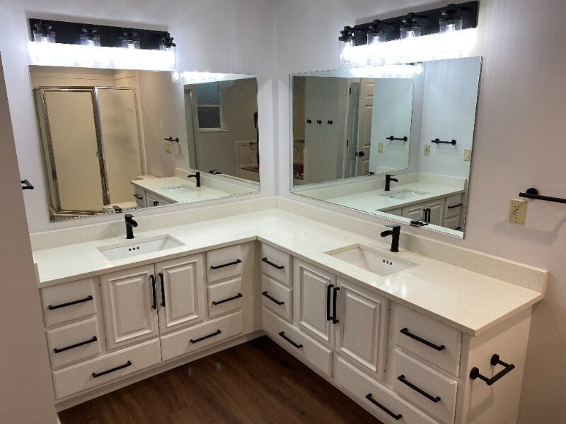 Building Photo - 2265 S Linda Wy