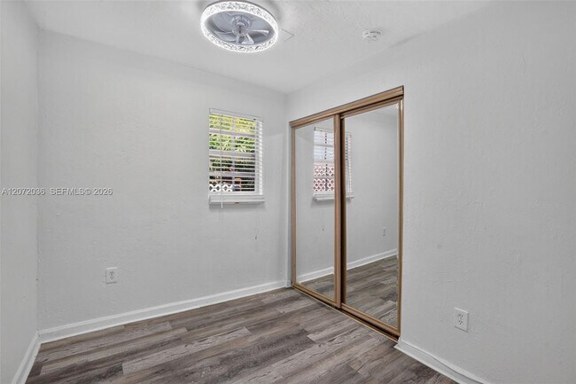 Building Photo - 3375 SW 29th Terrace