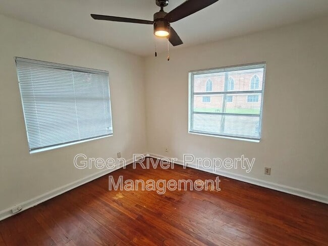 Building Photo - 1654 Talbot Ave