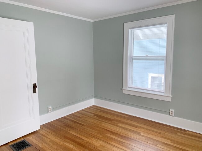 Bedroom 1 - 43 Mayfield Ave NE