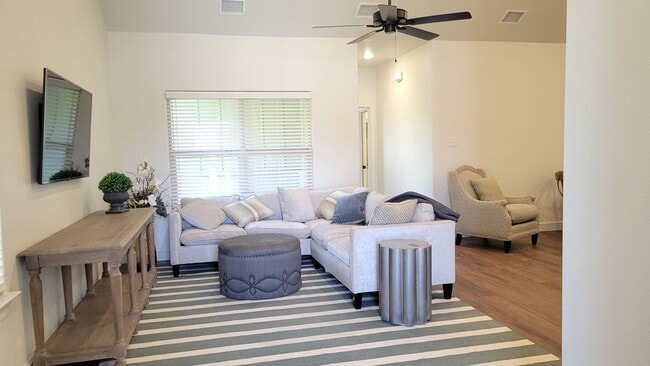 Building Photo - 7204 22nd Pl