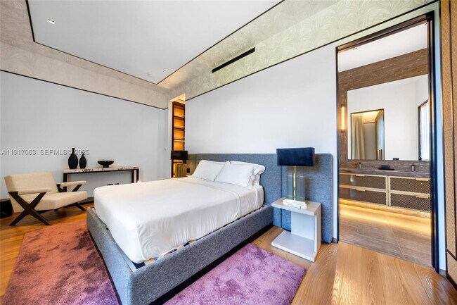 Building Photo - 200 W Rivo Alto Dr