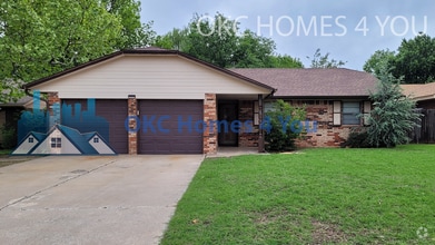 Building Photo - Updated 3 bed in Yukon