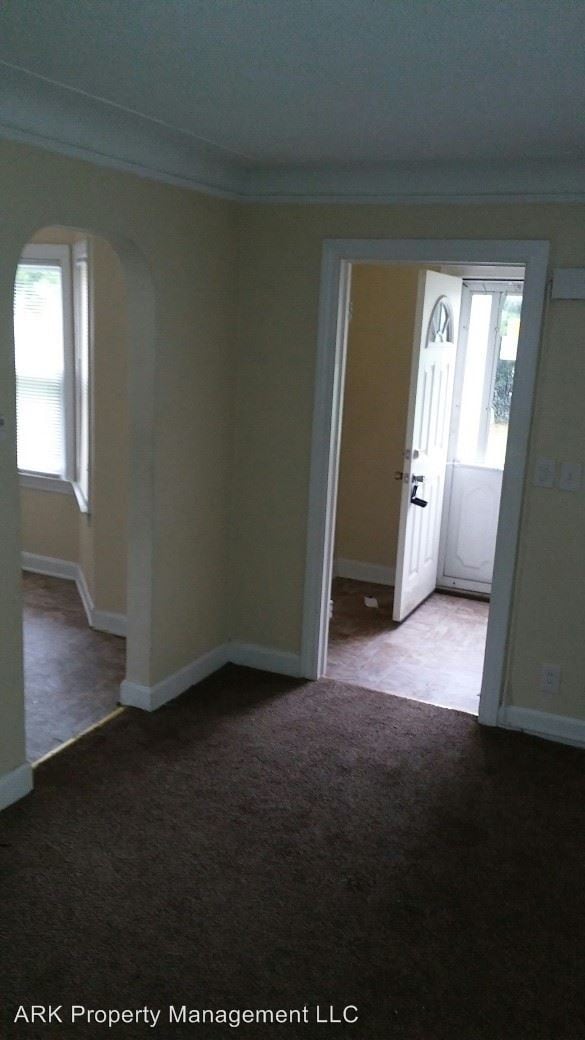 Building Photo - 4273 Kendall Rd