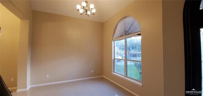 Building Photo - 3409 Santa Teresa St