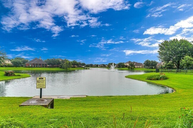Building Photo - 25443 Lockspur Dr