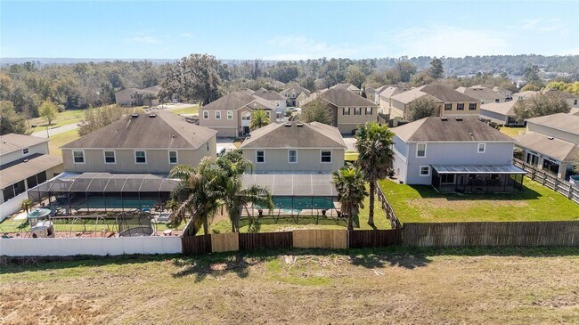 Building Photo - Private Oasis in the Heart of Alachua