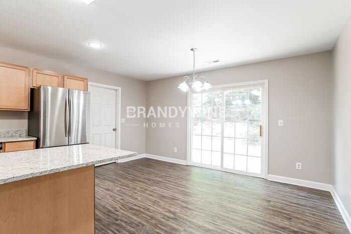 Building Photo - 7917 Shiny Meadow Ln