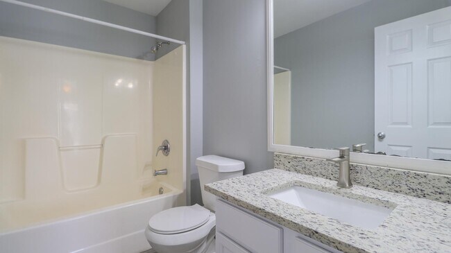 Building Photo - 4408 30th 1/2 St  - 4408 #B
