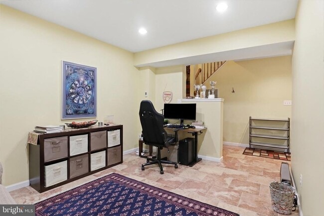 Building Photo - 2769 Manhattan Pl
