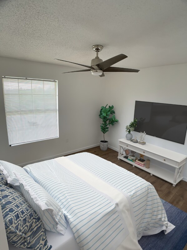 Building Photo - 2511 Bay Oaks Dr