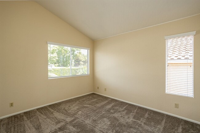 Building Photo - Beautiful Home In Coveted Rancho Del Oro!