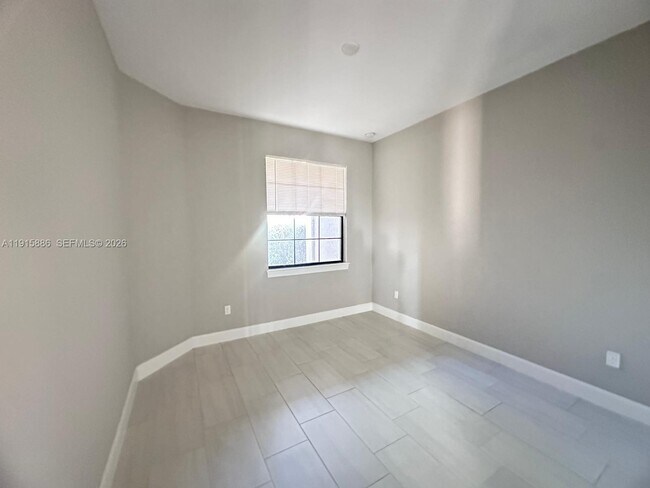 Building Photo - 4016 Basket Oak Cir