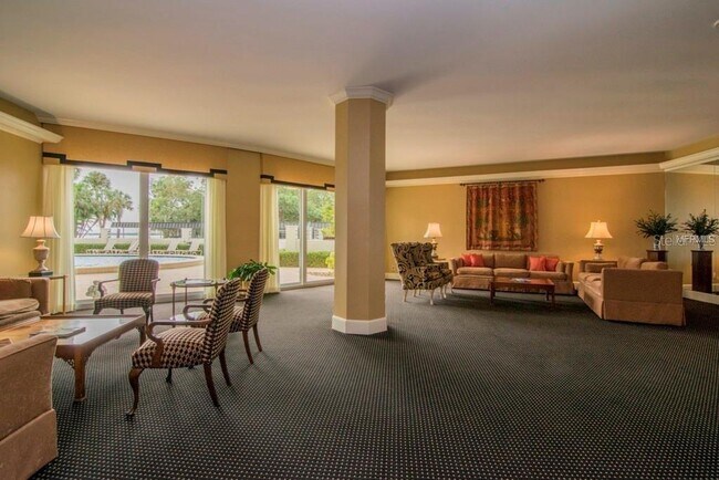 Building Photo - 2611 Bayshore Blvd