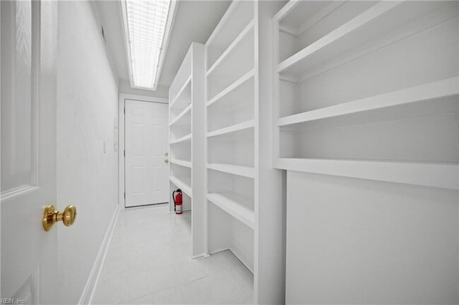 Building Photo - 508 Virginia Dare Dr