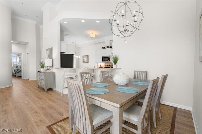 Building Photo - 1540 Clermont Dr