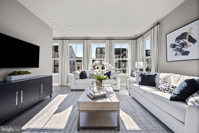 Building Photo - 171 WOODGATE Cir