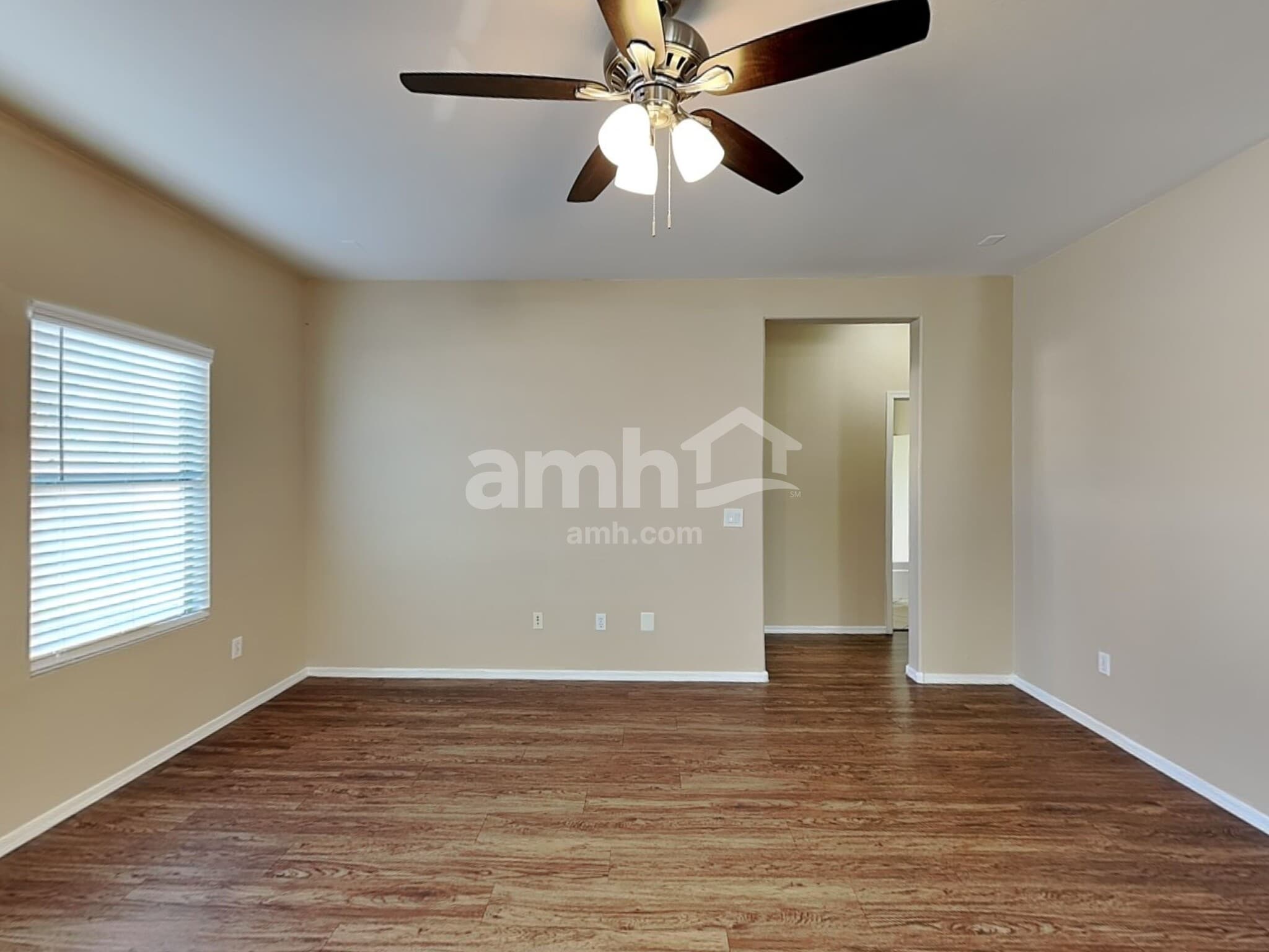 Building Photo - 4816 S 23rd Dr