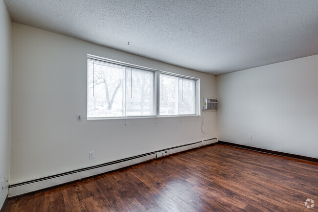 2600 Bryant Avenue S - 1BR, 1BA - 550SF - Unit 1 Living Room - 2600 Bryant Ave S