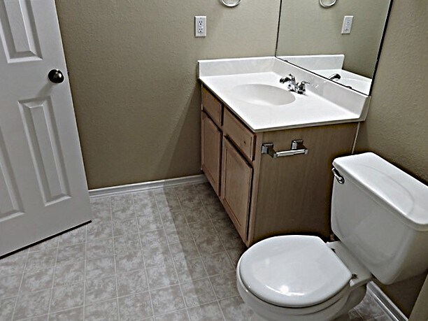 Building Photo - 2412 Hallie Ln