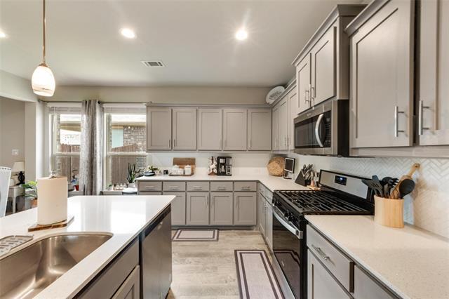 Building Photo - 15809 Culford Ln