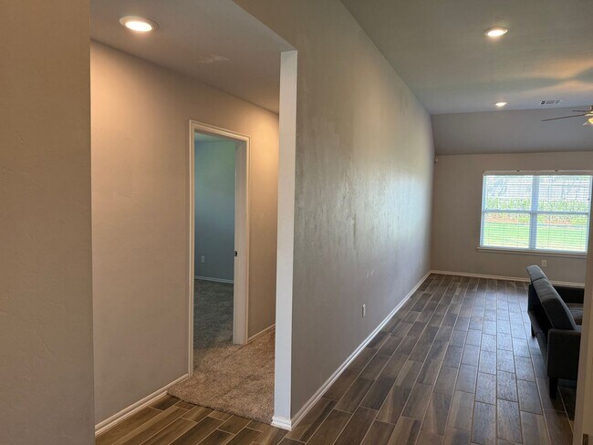 Building Photo - 15416 Hill Branch Rd