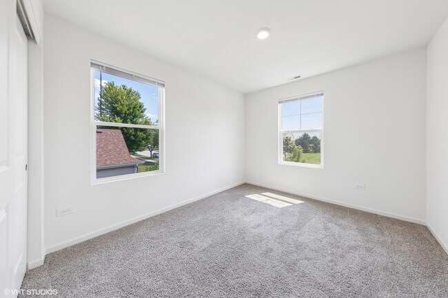 Building Photo - 411 Stockton Dr