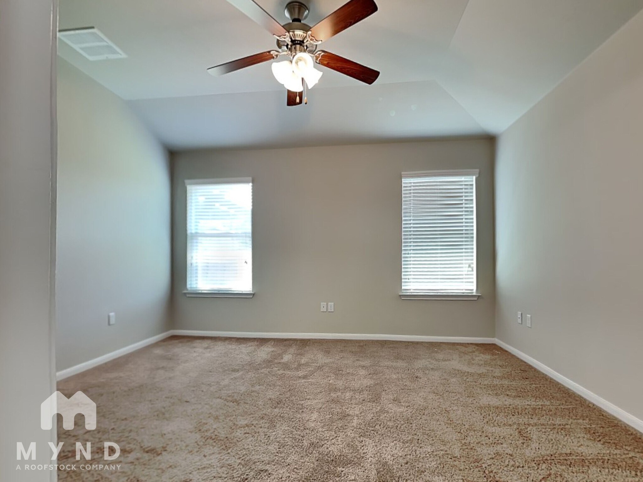 Building Photo - 351 Langely