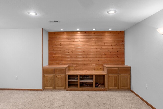 Building Photo - 11907 W Jewell St