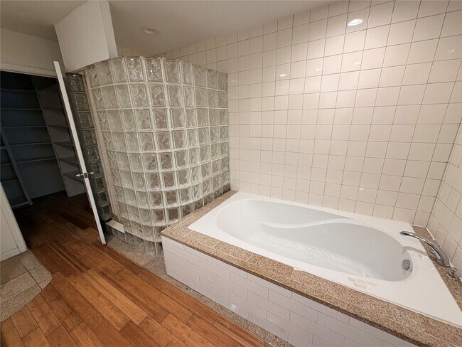 Building Photo - 12514 Safeguard St