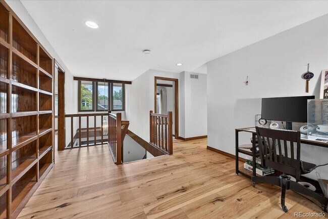 Building Photo - 10193 Meade Ct