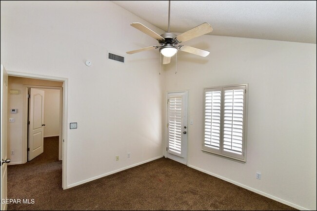 Building Photo - 6372 Franklin Ridge Dr