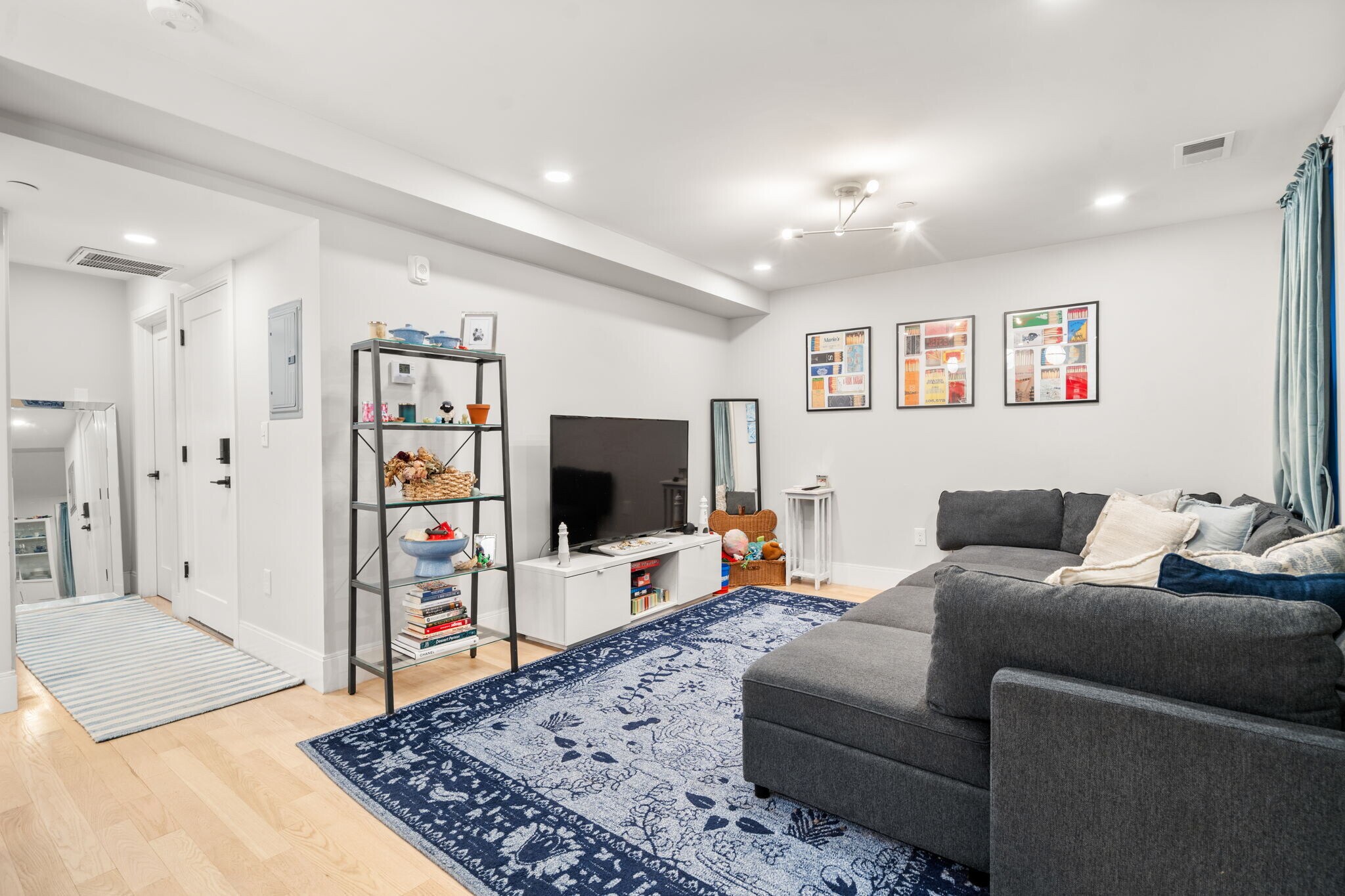 Building Photo - 12 Lamson Ct