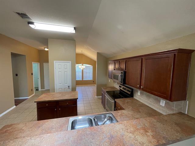 Building Photo - 8513 Autumn Creek Trail