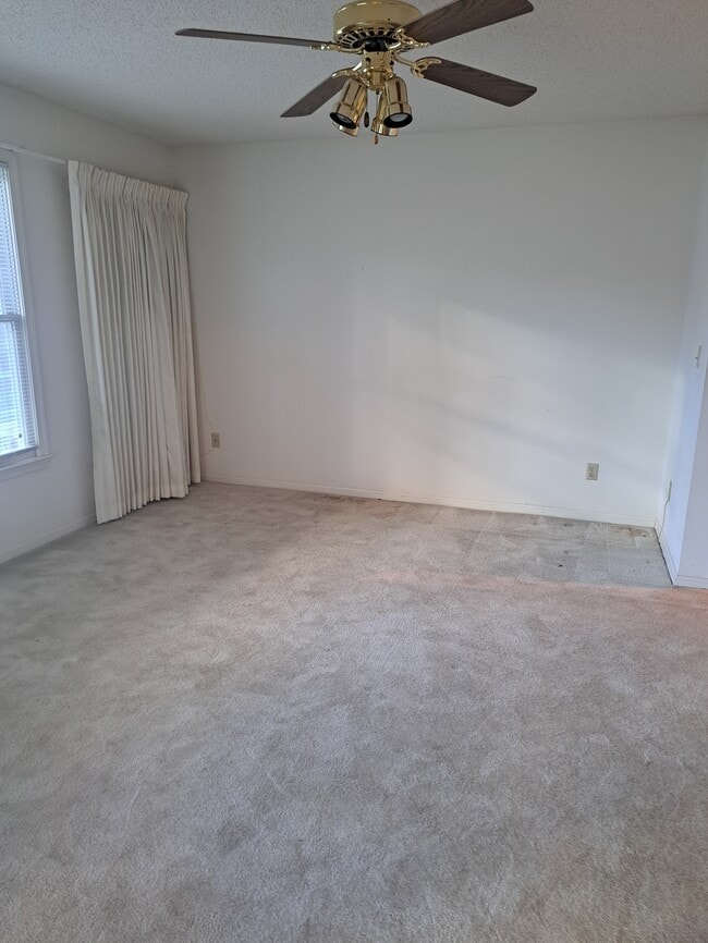 Building Photo - 1184 Partridge Ln