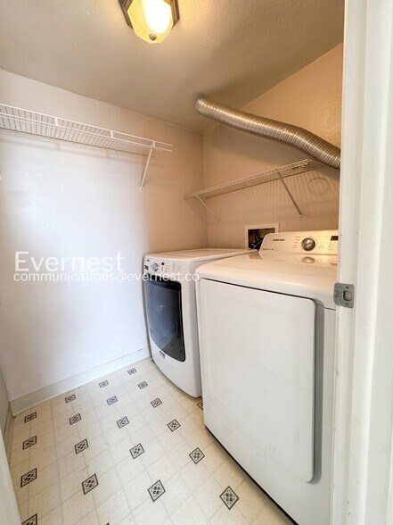 Building Photo - 14282 E Tufts Pl