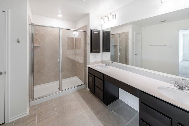 Building Photo - Leander Living with Loft, Flex Space & Style