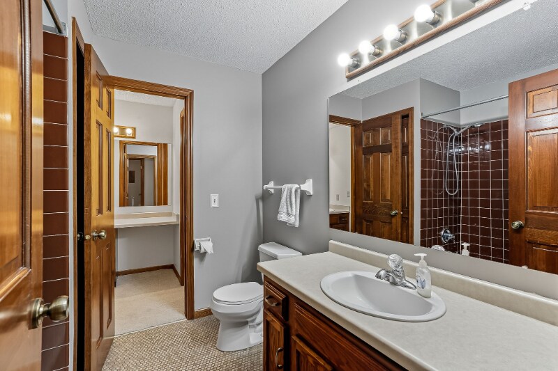 Building Photo - 4258 Oakmede Ln