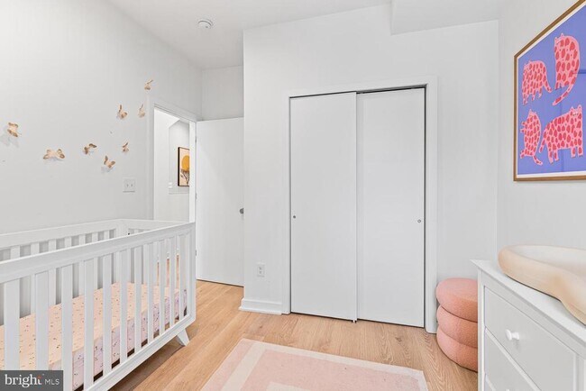 Building Photo - 237 Krams Ave