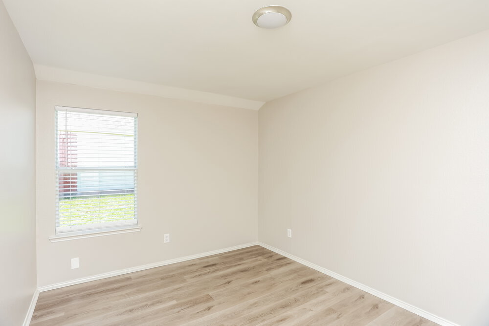 Building Photo - 1205 Hampton Dr