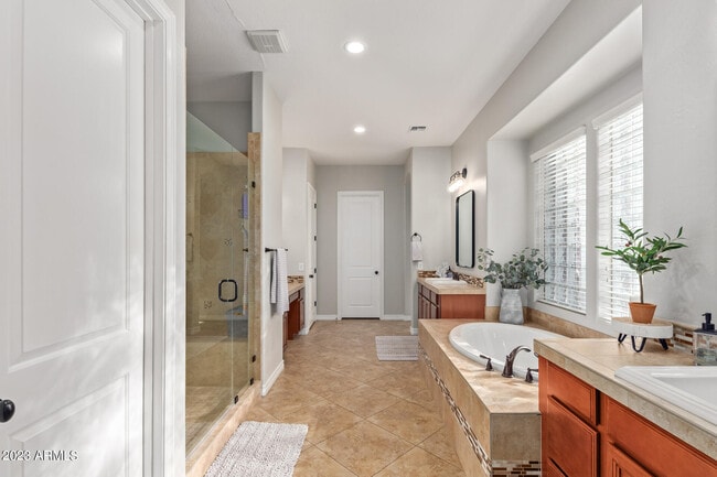 Building Photo - 19888 E Russet Rd