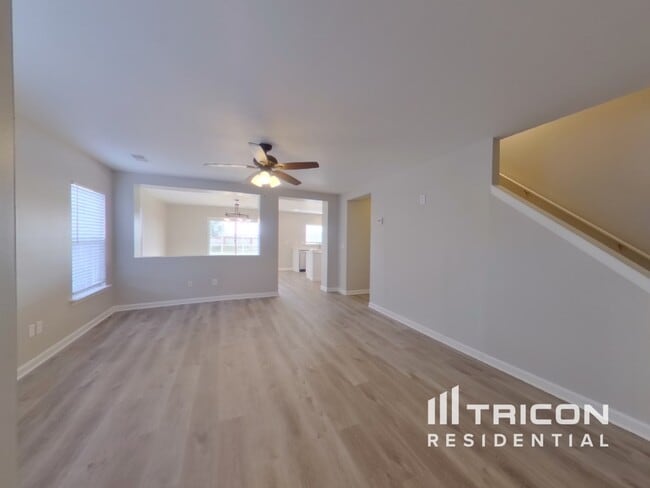 Building Photo - 379 Charter Oak Ct
