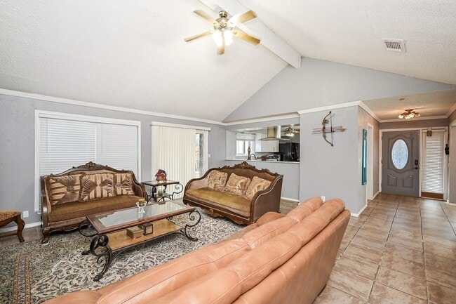 Building Photo - 13102 Richmond Ave.