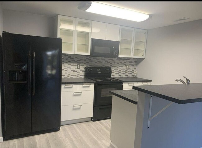 Building Photo - 98 Pheasant Meadow Dr